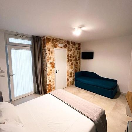 콘베르사노 Olea Relais B&B 외부 사진